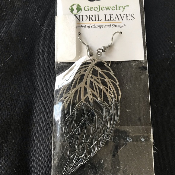 Dangle Earring Bundle - Picture 3 of 3